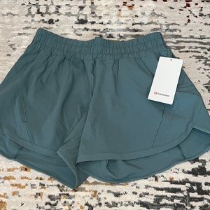 Lululemon Track That Short MR 5”